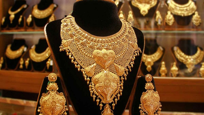 আজ নতুন দামে সোনা বিক্রি, ভরি যত